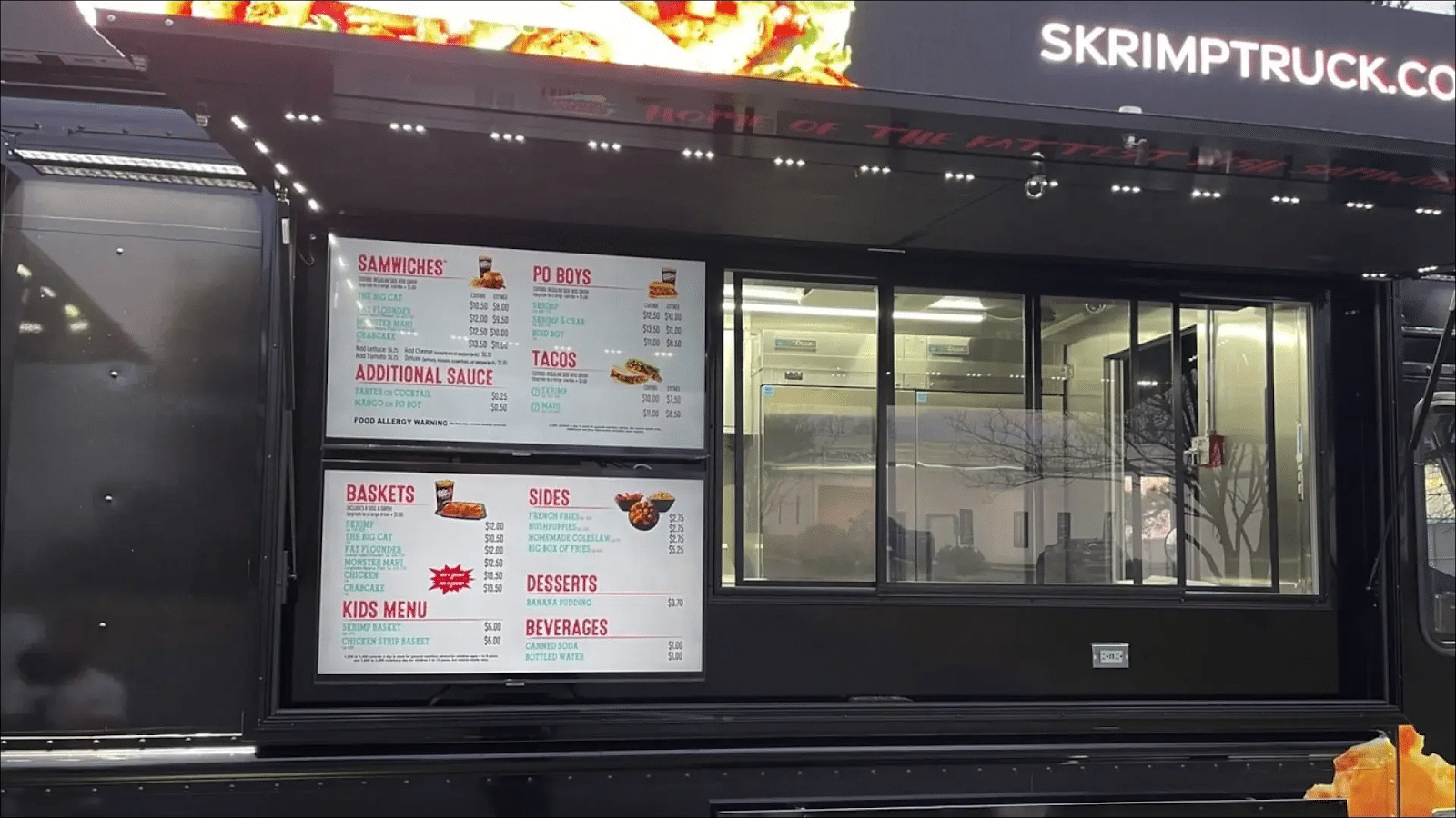digital menu boards to your restaurant