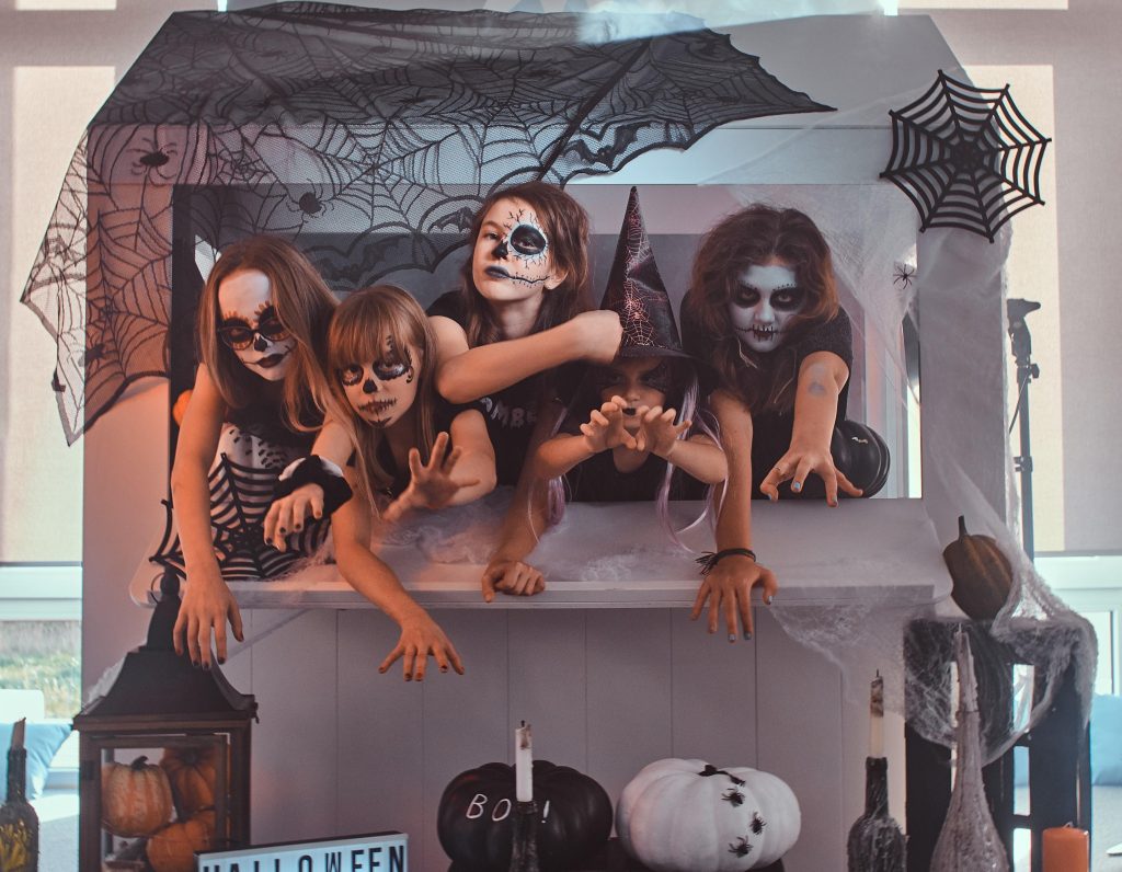 halloween photo booth setups