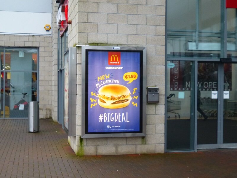 digital signage content ideas