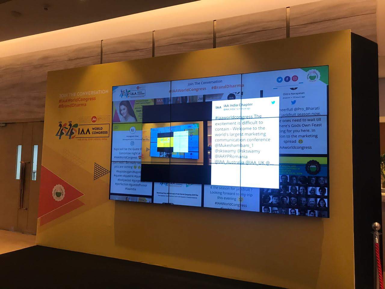 social media displays